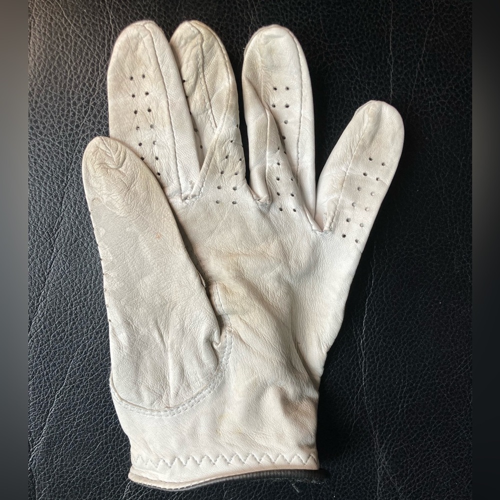 FootJoy StaSof Performance Leather Left Hand Golf Glove - Picture 4 of 10